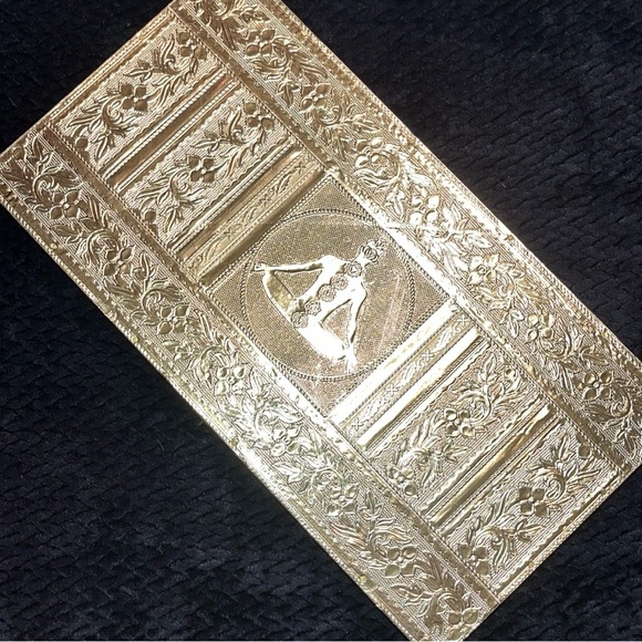 🌟NWT: Gold Chakra Jewelry Box - Picture 2 of 9